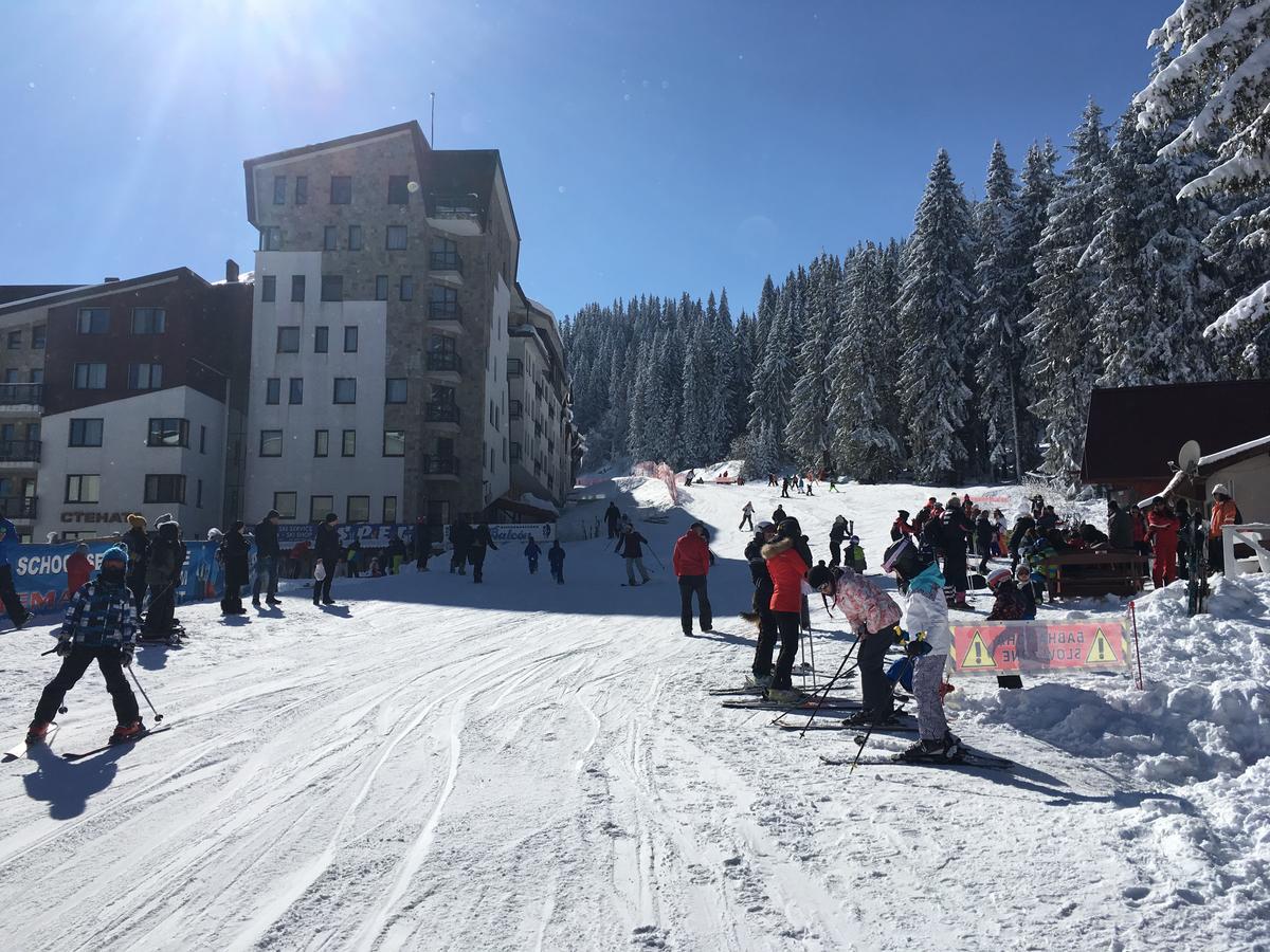 Stenata Huge Ski To Door Apartment Pamporovo Exterior photo